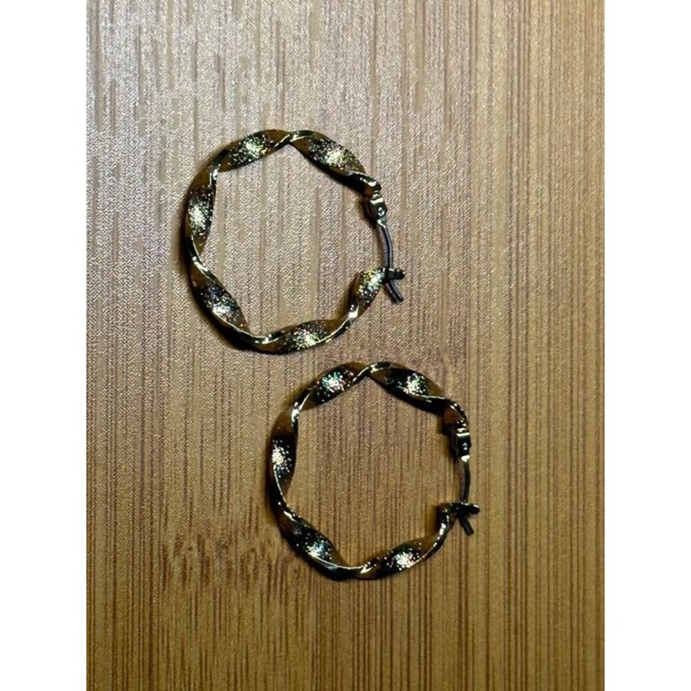 gold tone twisted rope hoop earrings textured statement jewelry nwt new